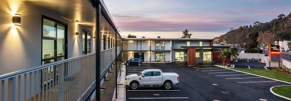 One88 On Commerce Whakatāne Exterior foto The new motel at the airport